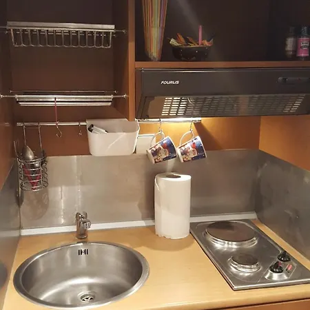 Ideal Location At The Heart Of Centre *